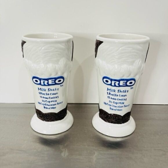 2 Oreo Cookie Milkshake Ceramic Glasses with Recipe by Houston Harvest 6.75" - Picture 1 of 6